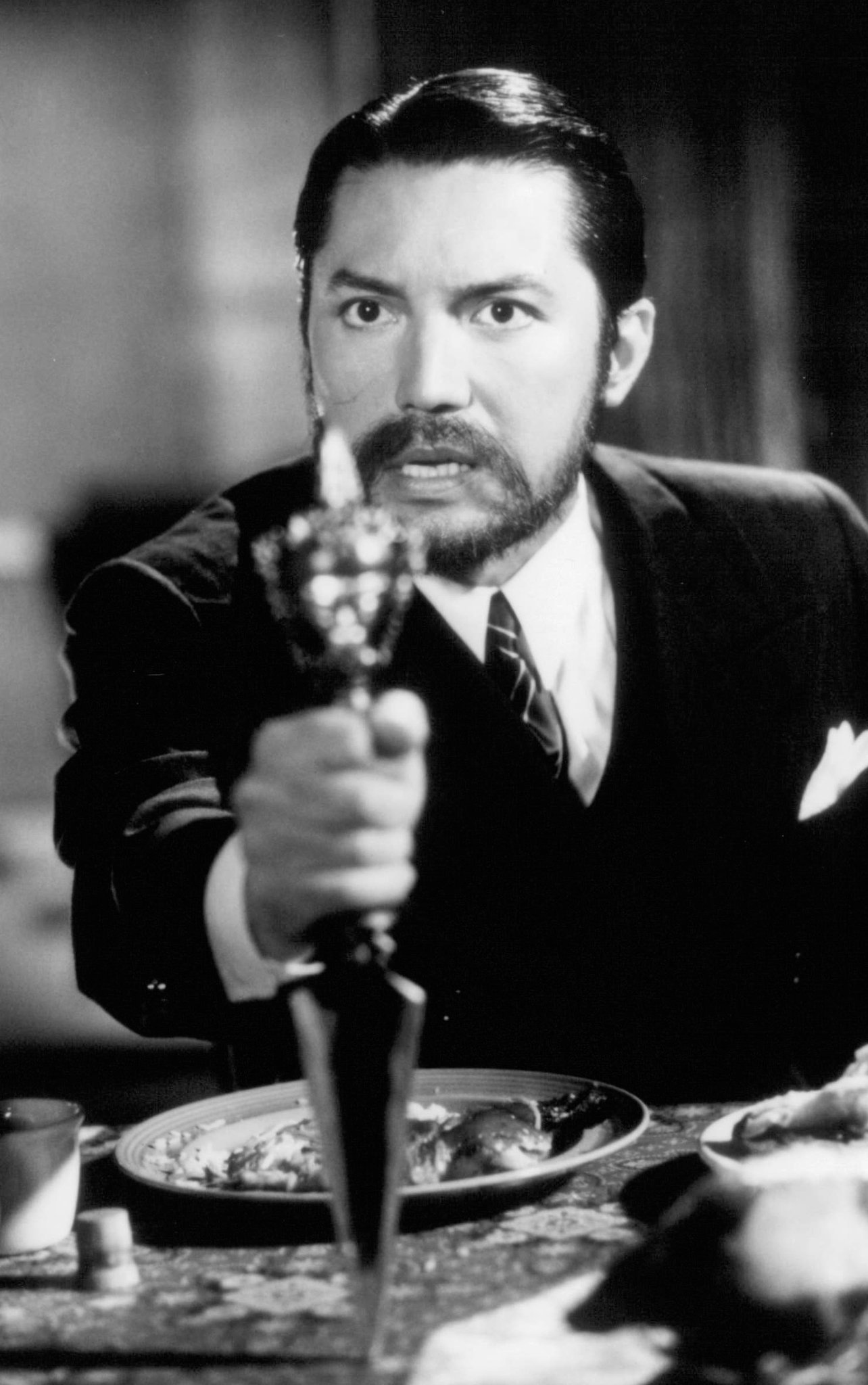 Фото - Тень: 1284x2048 / 280 Кб