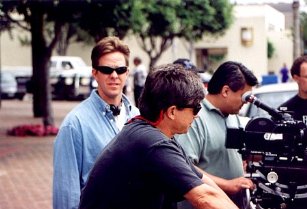 Фото - К чёрту любовь: 307x209 / 21 Кб