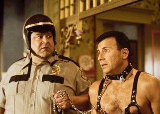 Фото - Ночь в баре Маккула: 321x229 / 20 Кб