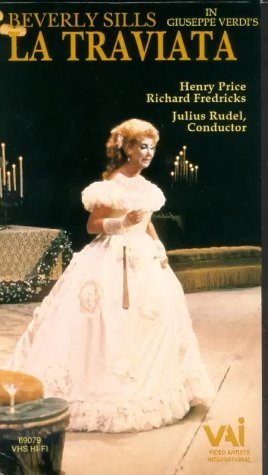 Фото - Травиата: 268x475 / 28 Кб