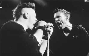 Фото - Эмблема тяжелого рока: 297x186 / 11 Кб