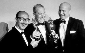 Фото - 30-я церемония вручения премии «Оскар»: 279x173 / 12 Кб