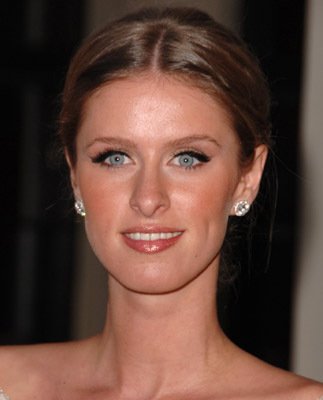 Фото - Валентино: Последний император: 323x400 / 18 Кб