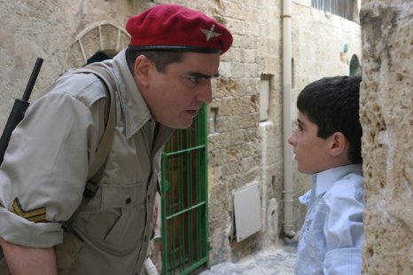 Фото - Маленький предатель: 466x310 / 33 Кб