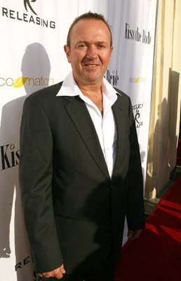 Фото - Поцелуй невесту: 258x400 / 19 Кб