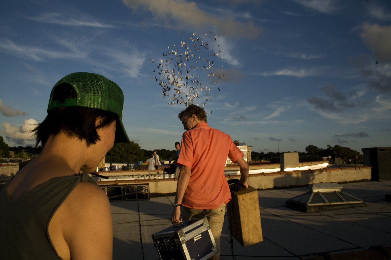 Фото - Взрывная девушка: 1365x910 / 146 Кб