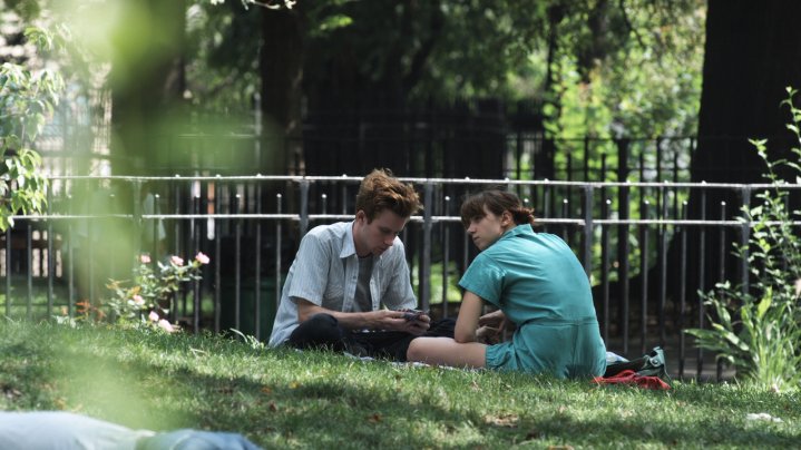 Фото - Взрывная девушка: 719x404 / 72 Кб