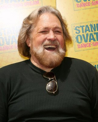 Фото - Стоячая овация: 323x400 / 26 Кб