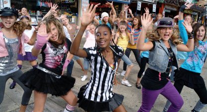 Фото - Стоячая овация: 417x227 / 39 Кб