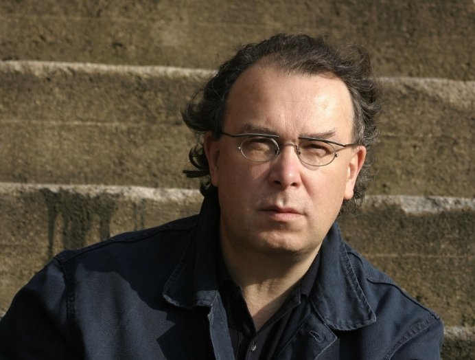 Фото - Мельница и крест: 692x524 / 62 Кб