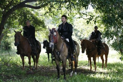 Фото - Красавица и чудовище: 427x285 / 52 Кб