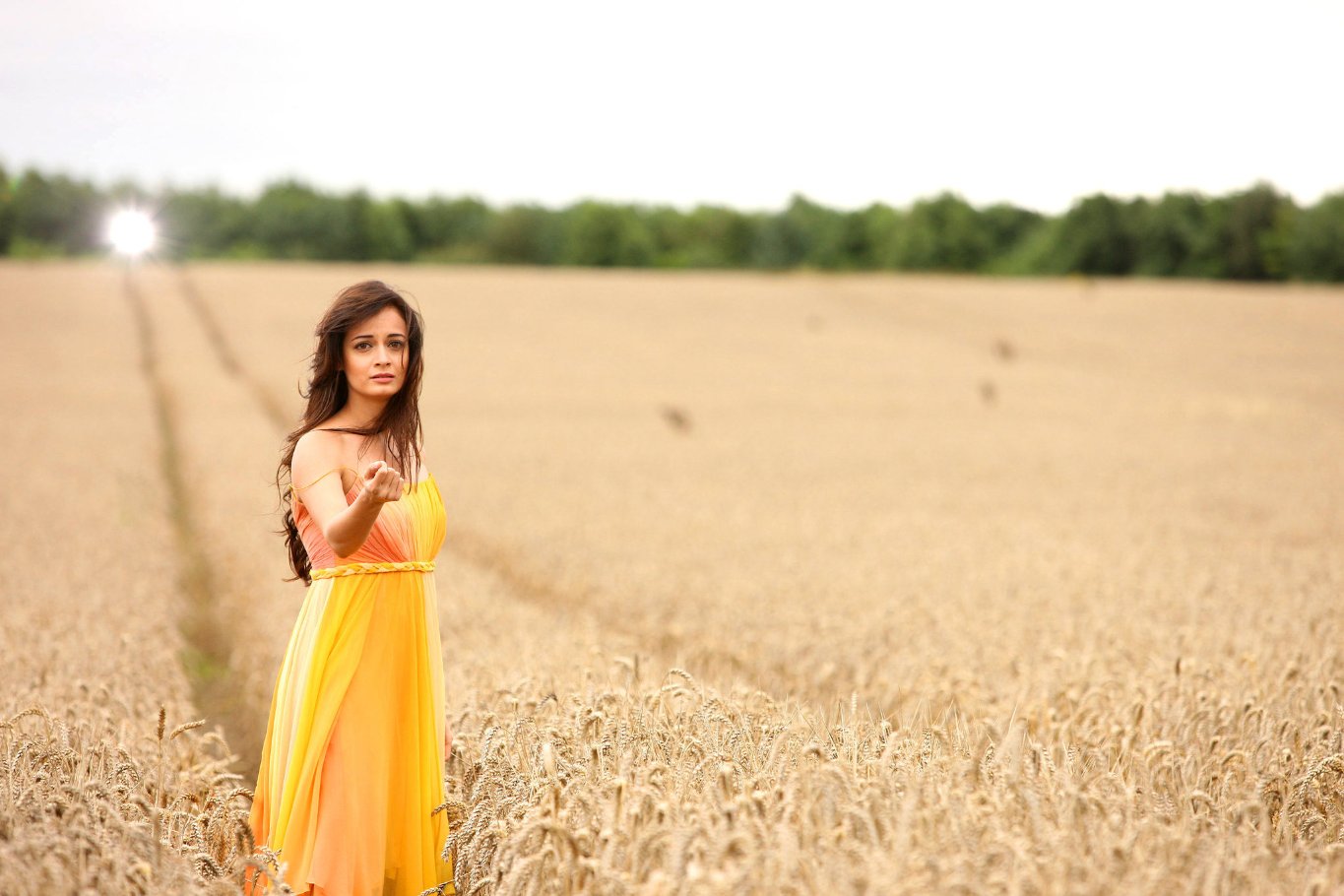 Фото - Я, ты и призрак: 1365x910 / 148 Кб