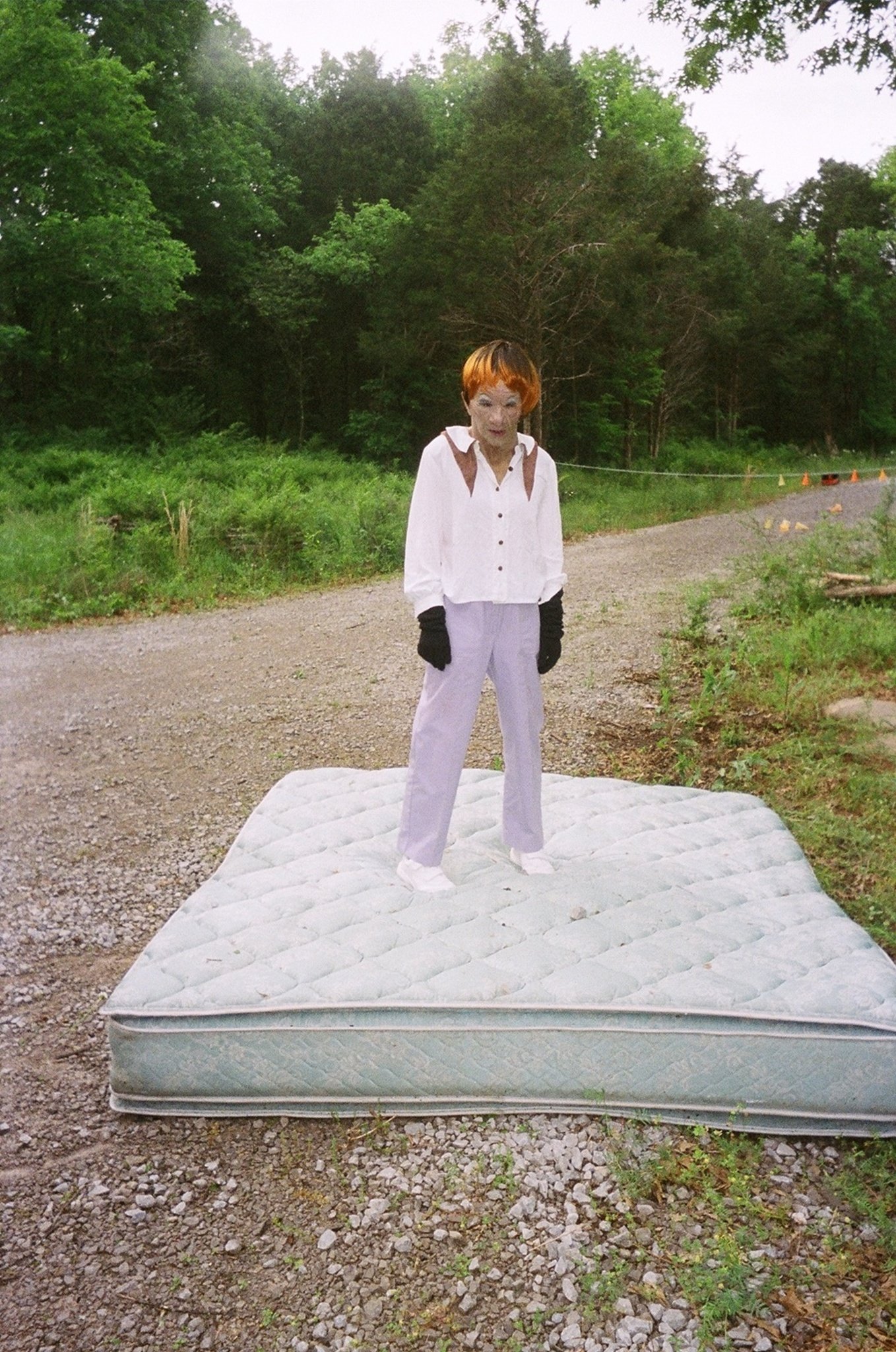 Фото - Трахальщики мусорных бачков: 1358x2048 / 658 Кб