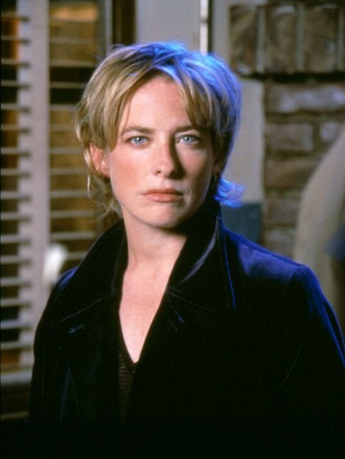 Фото - Детективы под сукном: 485x646 / 42 Кб