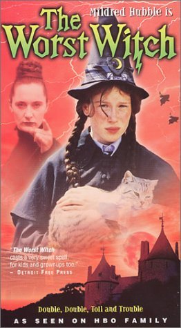 Фото - "The Worst Witch": 262x475 / 37 Кб