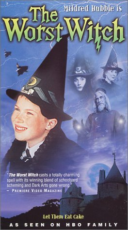 Фото - "The Worst Witch": 264x475 / 35 Кб