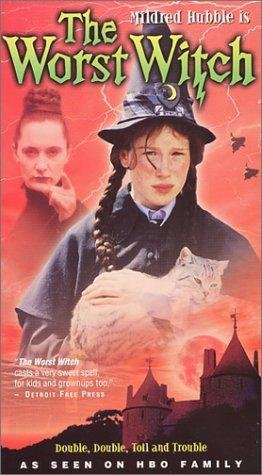 Фото - "The Worst Witch": 262x475 / 40 Кб