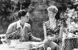 Фото - Фокус: 254x163 / 16 Кб