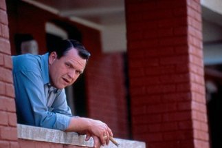 Фото - Фокус: 323x215 / 14 Кб