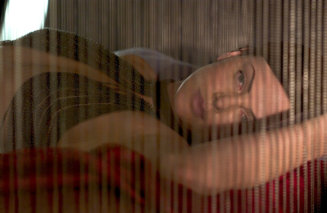 Фото - Эон Флакс: 1334x869 / 180 Кб