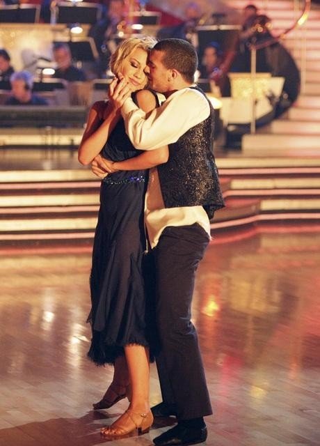 Фото - Танцы со звездами: 460x640 / 56 Кб