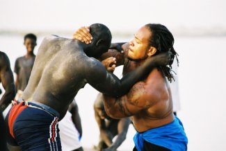 Фото - Туземный экстрим: 325x218 / 16 Кб