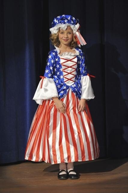 Фото - Волшебники из Вэйверли Плэйс: 426x640 / 43 Кб