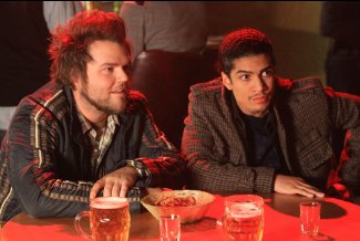 Фото - На службе у дьявола: 325x218 / 20 Кб