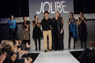 Фото - Стилистка: 334x223 / 18 Кб