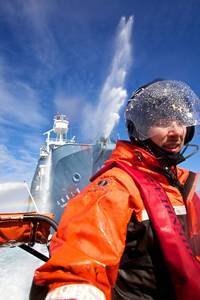 Фото - Китовые войны: 200x300 / 16 Кб