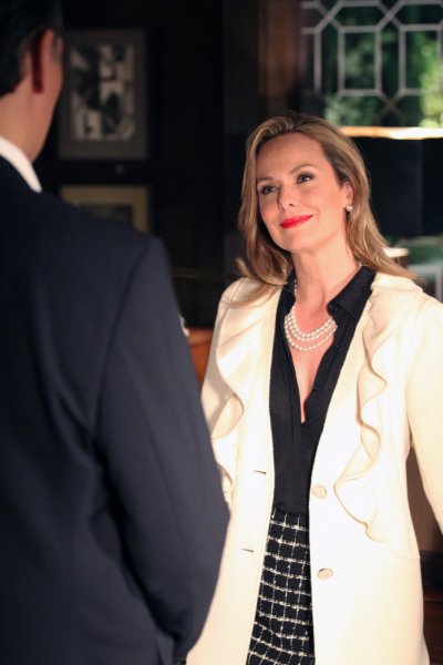 Фото - Вне закона: 400x600 / 33 Кб