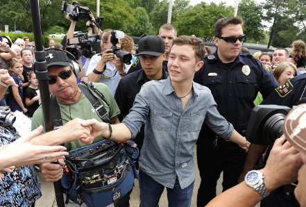 Фото - Американский идол: Поиск суперзвезды: 441x298 / 51 Кб