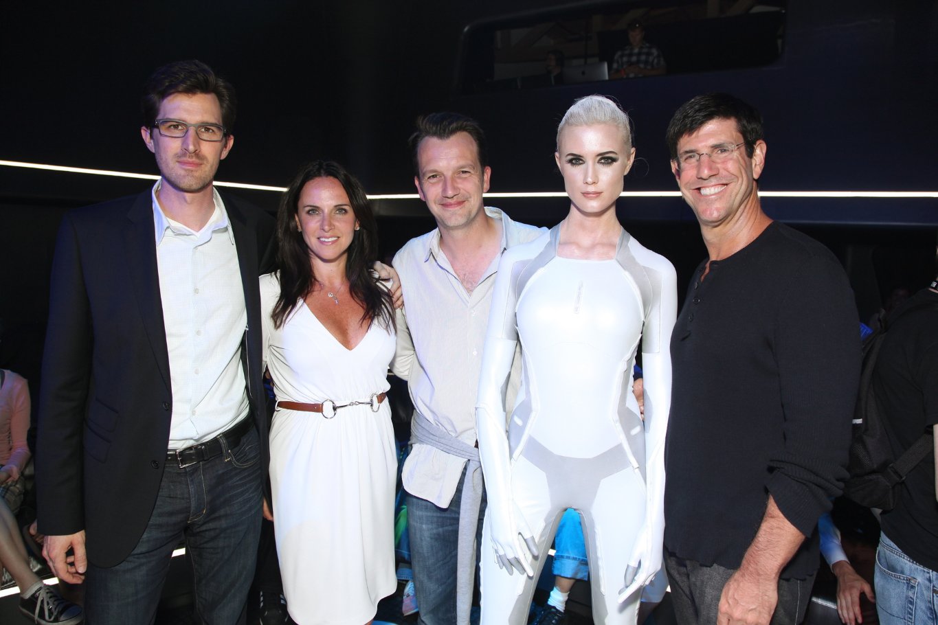 Фото - Трон: Наследие: 1365x910 / 148 Кб