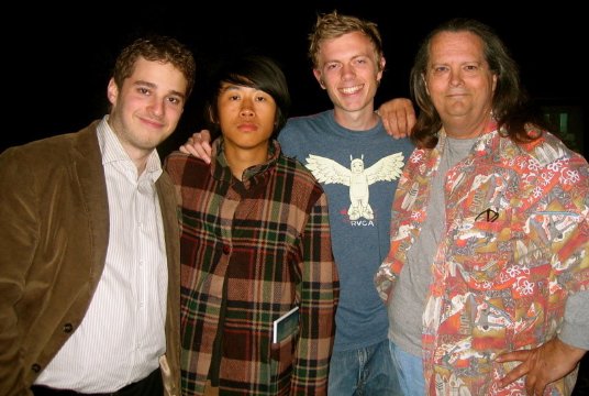 Фото - Accidents Happen: 536x360 / 48 Кб