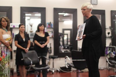 Фото - Tabatha's Salon Takeover: 400x267 / 23 Кб