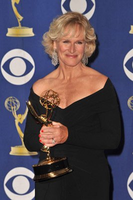 Фото - The 61st Primetime Emmy Awards: 267x400 / 22 Кб