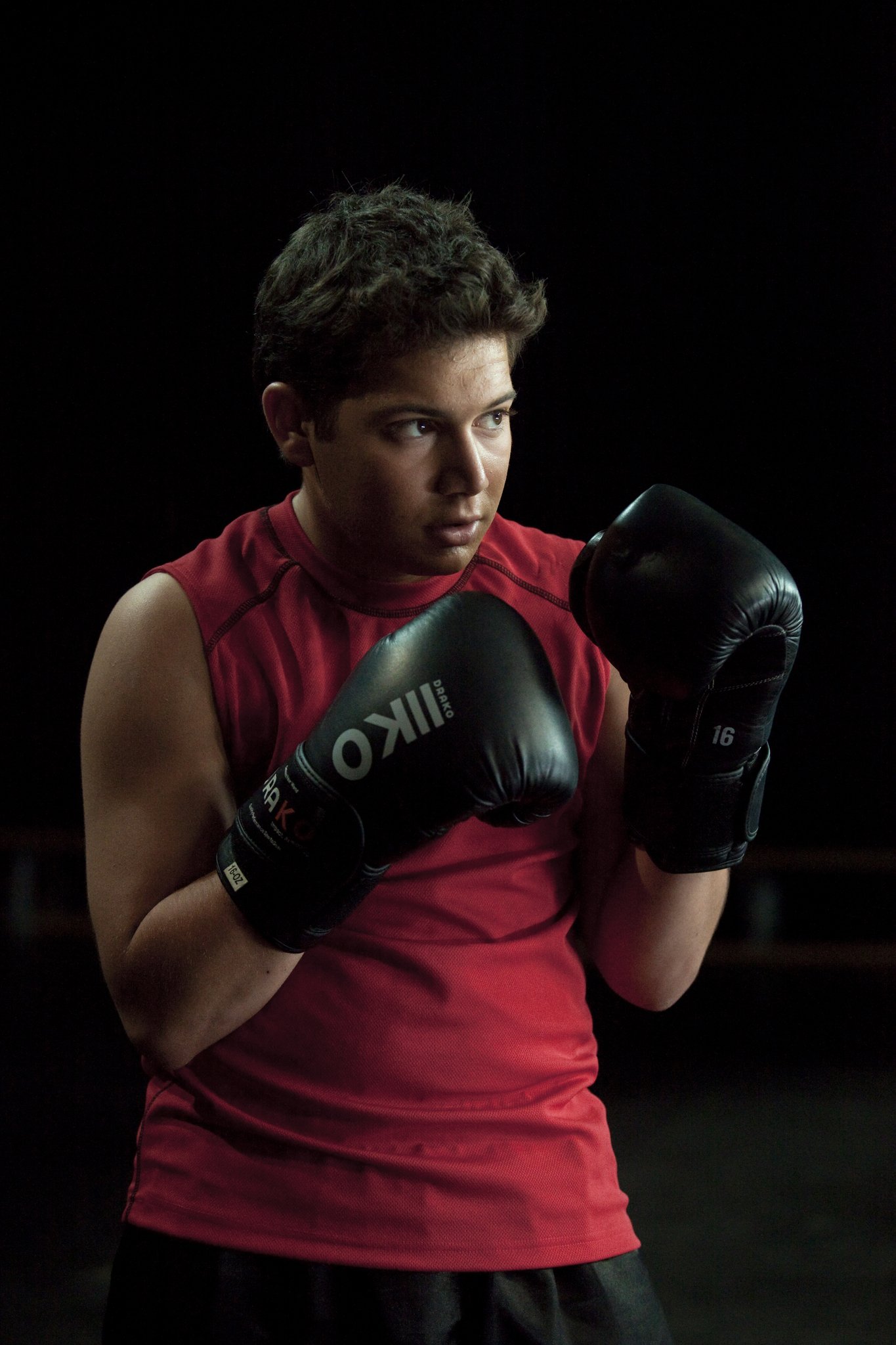 Фото - Knockout: 1365x2048 / 280 Кб