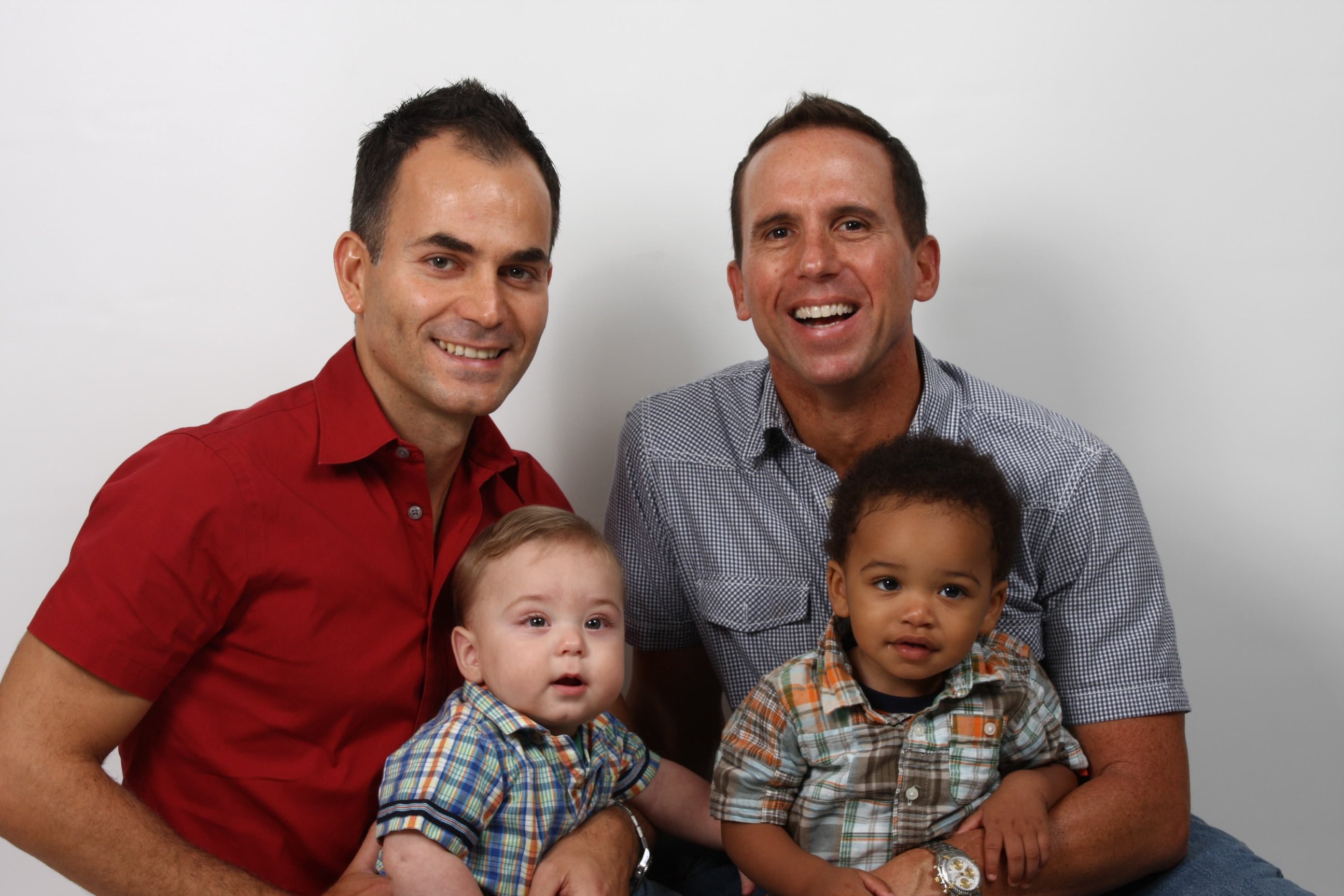 Фото - A Family Portrait: 2592x1728 / 430 Кб