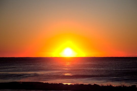 Фото - Waiting for the Turning of the Earth: 540x360 / 21 Кб