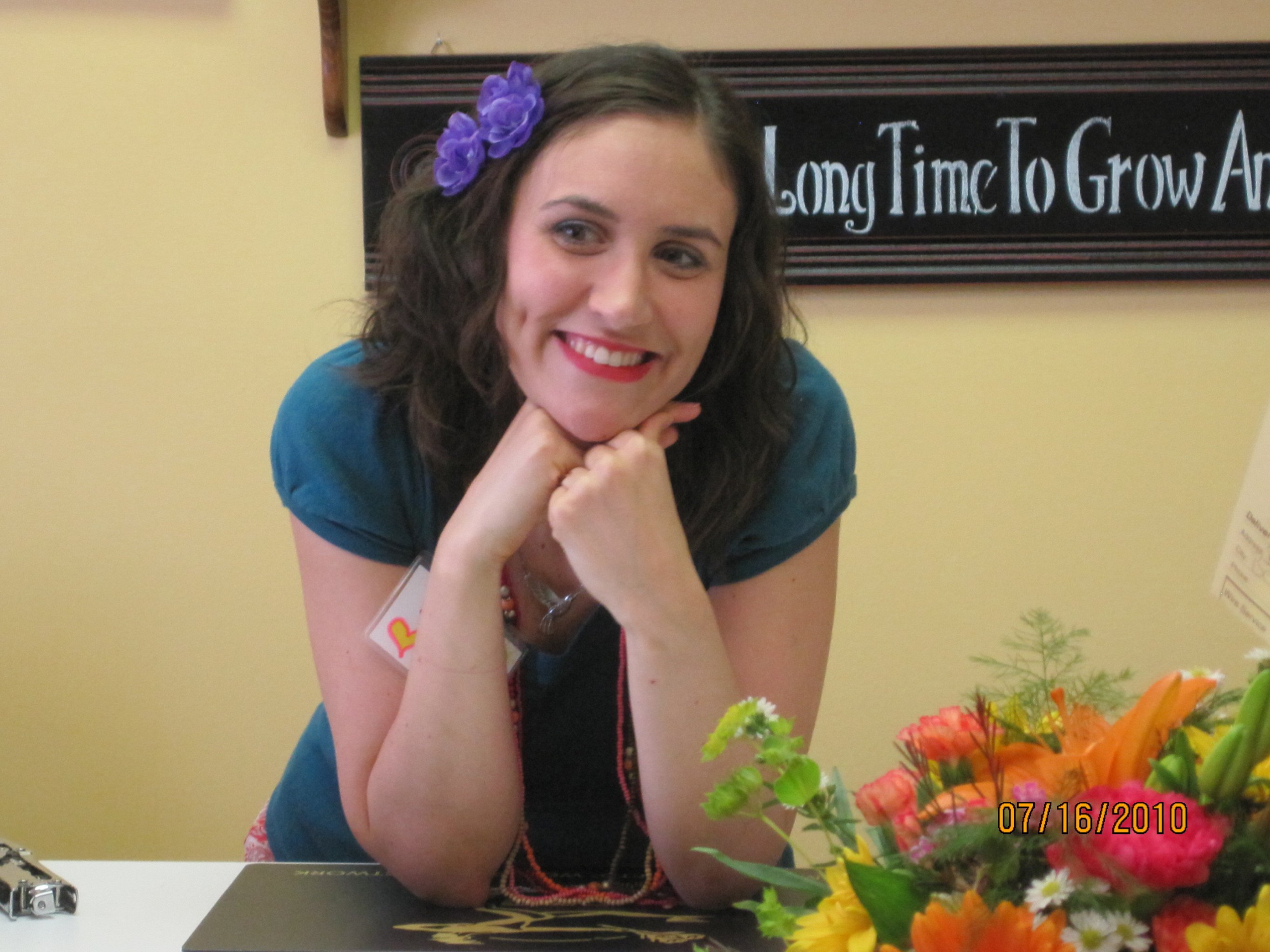 Фото - Julie's Smile: 2731x2048 / 589 Кб