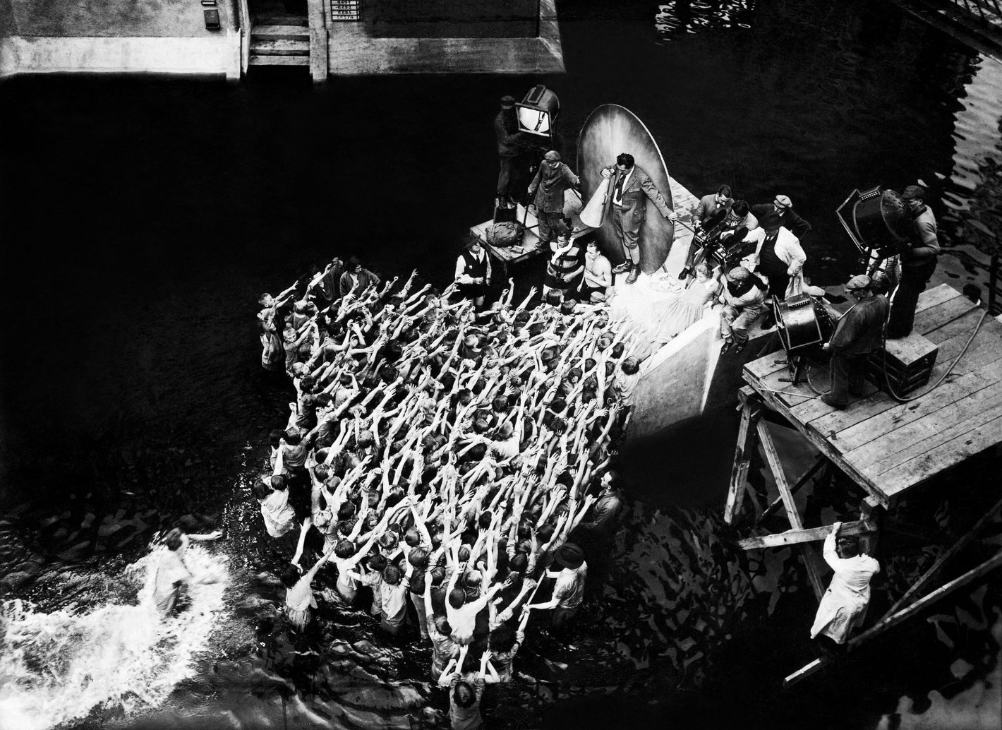 Фото - Метрополис: 1420x1034 / 346 Кб