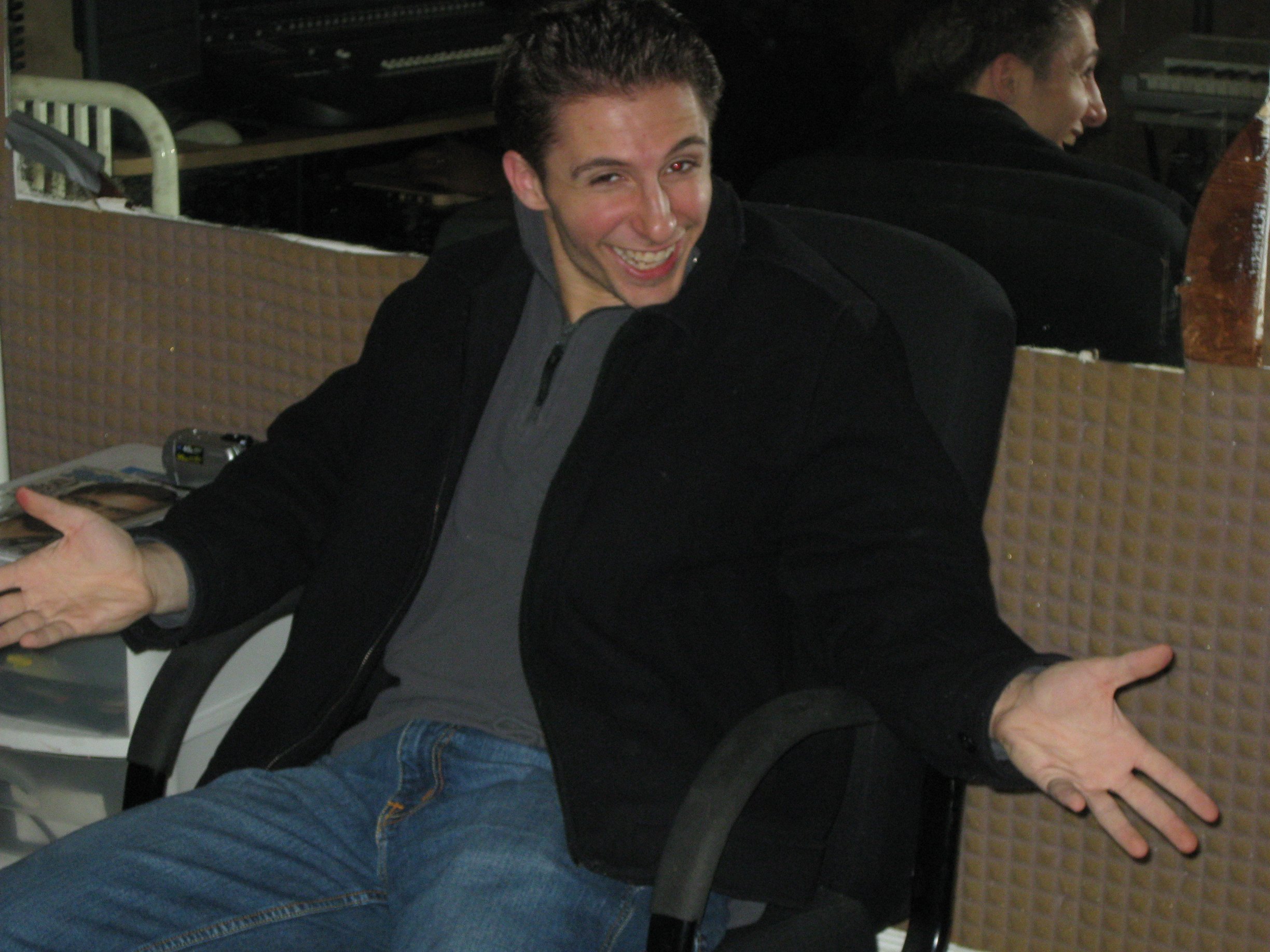 Фото - A Tiger in the Dark: Now and Forever: 2448x1836 / 603 Кб