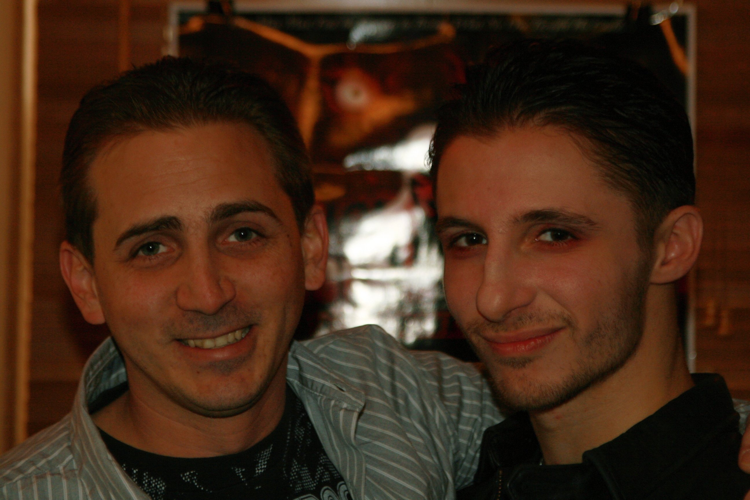 Фото - A Tiger in the Dark: Now and Forever: 2592x1728 / 505 Кб