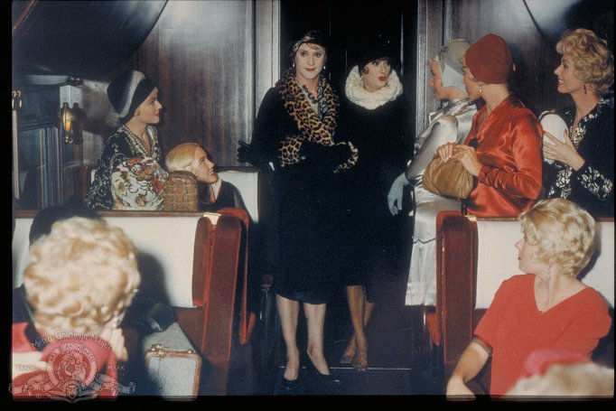 Фото - В джазе только девушки: 682x455 / 65 Кб