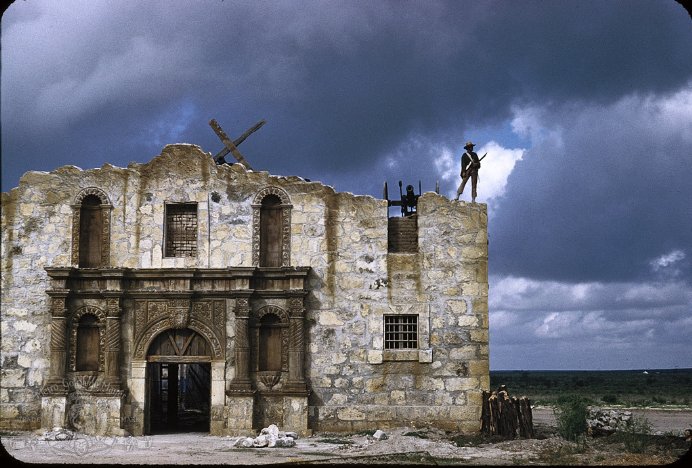 Фото - Аламо: 692x468 / 87 Кб