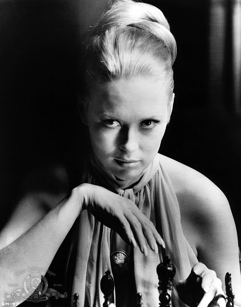 Фото - Афера Томаса Крауна: 803x1023 / 157 Кб