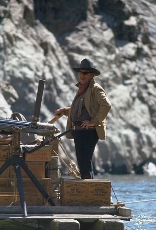 Фото - Рустер Когберн: 307x450 / 35 Кб