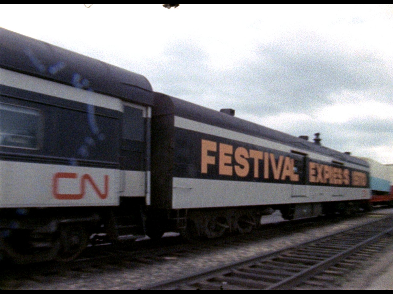 Фото - Фестивальный экспресс: 1536x1152 / 232 Кб