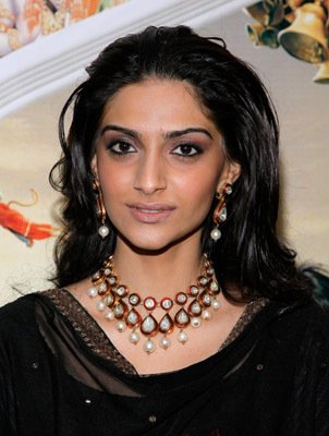 Фото - Дели-6: 302x400 / 28 Кб