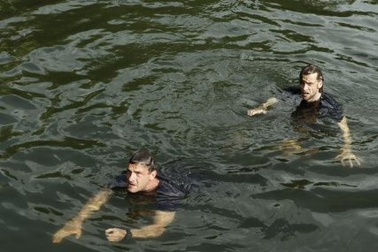 Фото - Река: 427x285 / 32 Кб